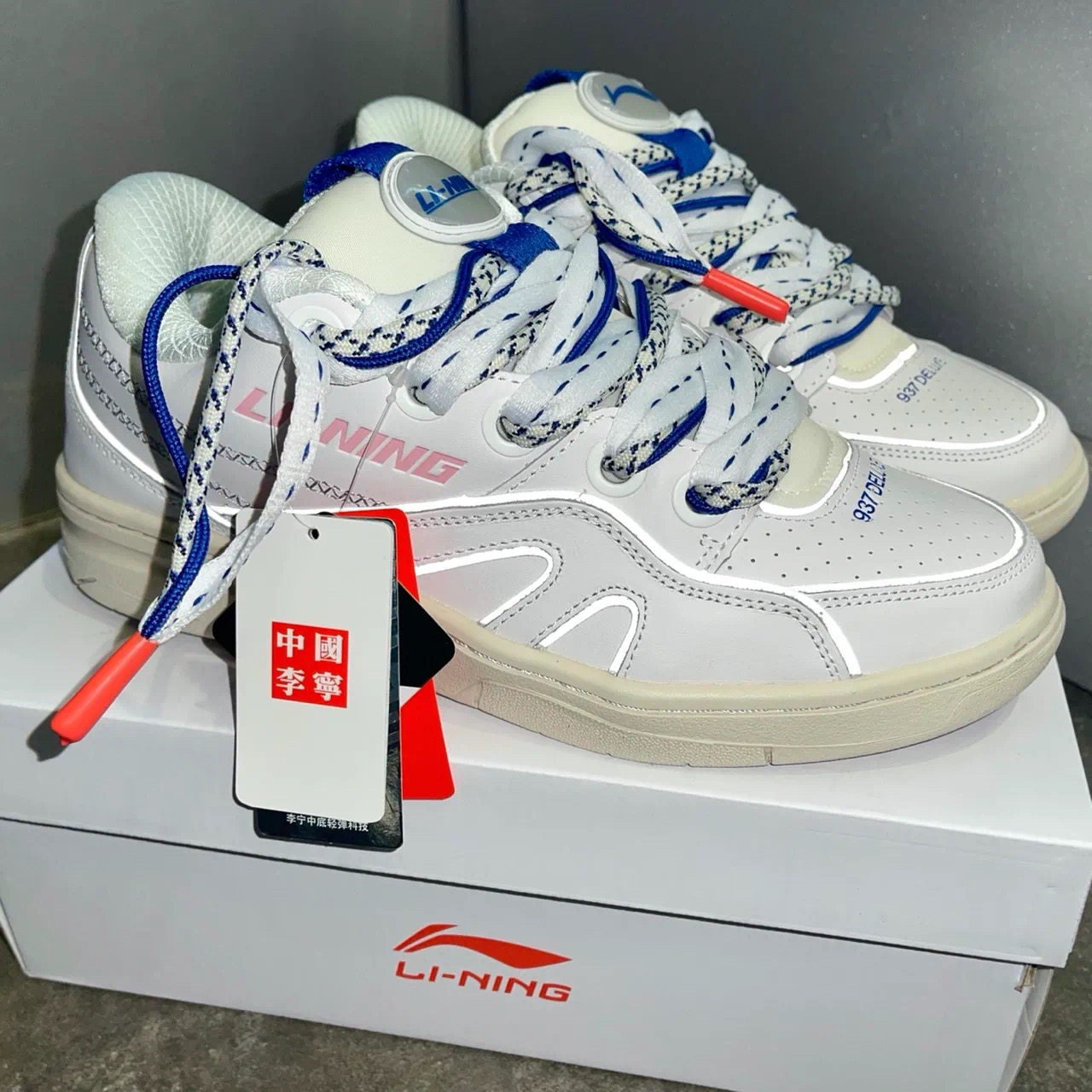 中国李宁2021潮流发布走秀款937deluxesplow篮球运动休闲鞋
