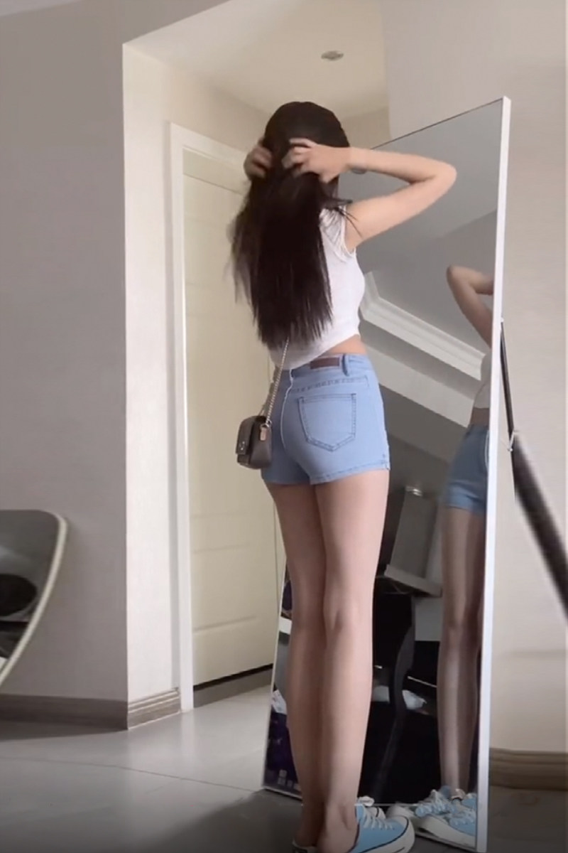 enen牛仔超短短裤女高高腰显瘦性感弹力包臀牛仔裤