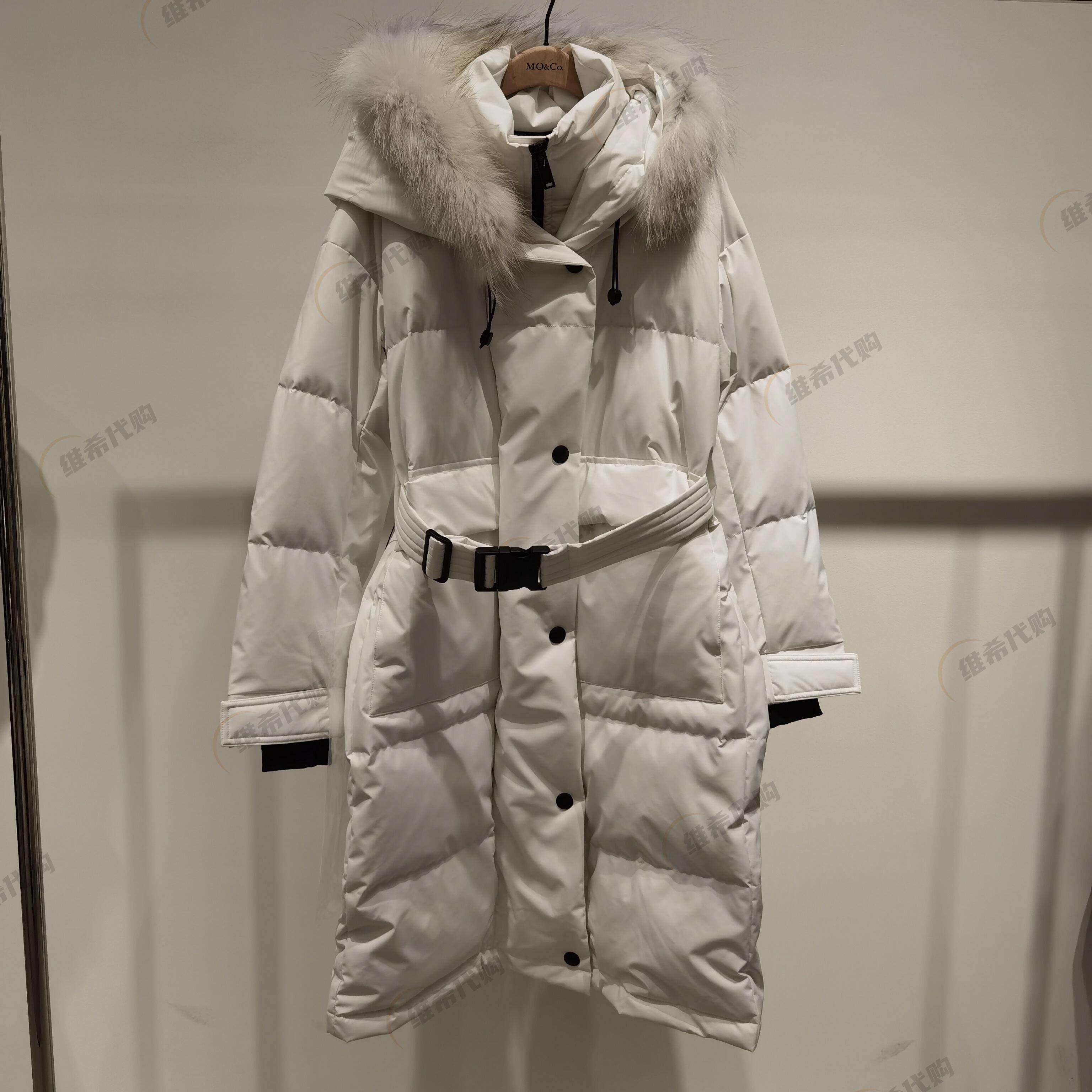 moco/摩安珂女装国内代购专柜直发22冬款长羽绒服mbb4ein006