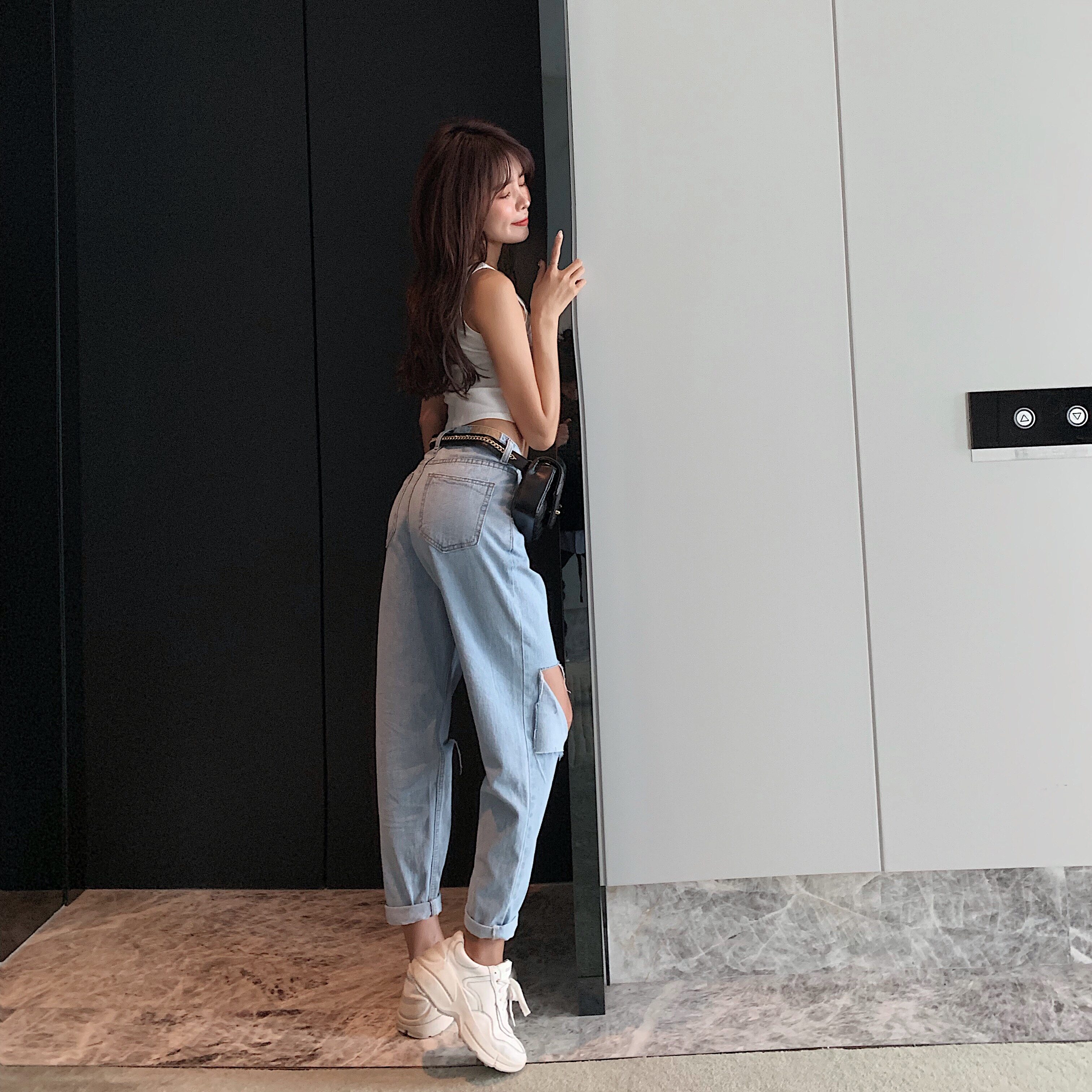 泫雅风高腰牛仔裤女春夏新款2022休闲破洞哈伦牛仔裤宽松老爹裤潮