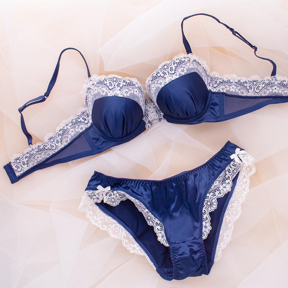日系丝绸亮面无钢圈内衣套装女聚拢薄款舒适文胸内衣内裤