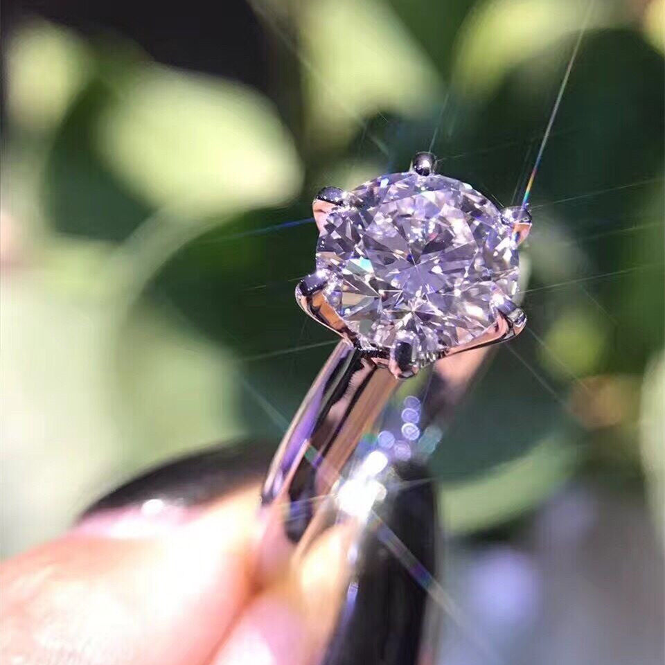 福大生钻戒女正品1.5克拉vvs de色定制钻石婚戒铂金六爪钻石戒指