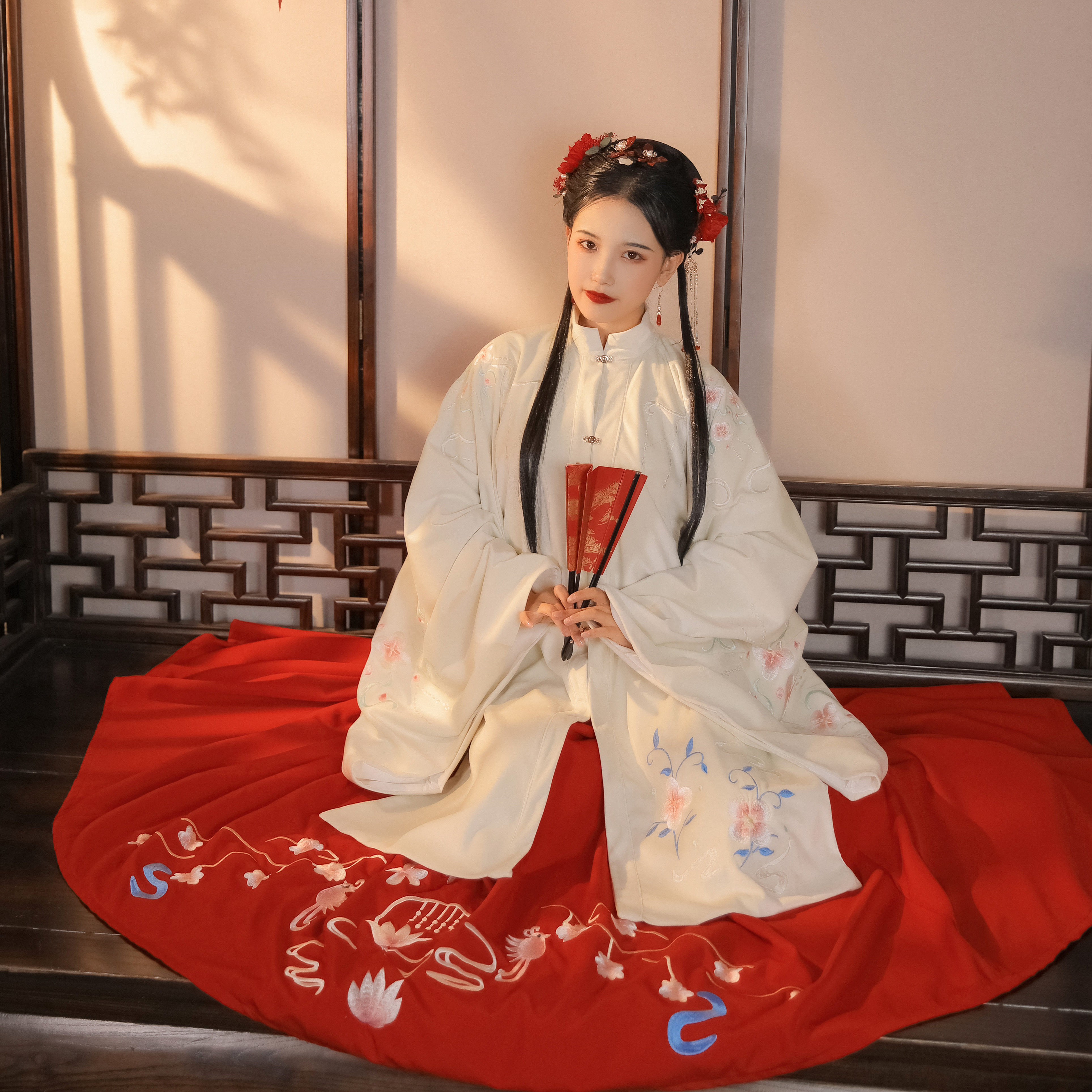 叶凌月汉服长款立领加绒厚款套装秋冬明制花朝汉服