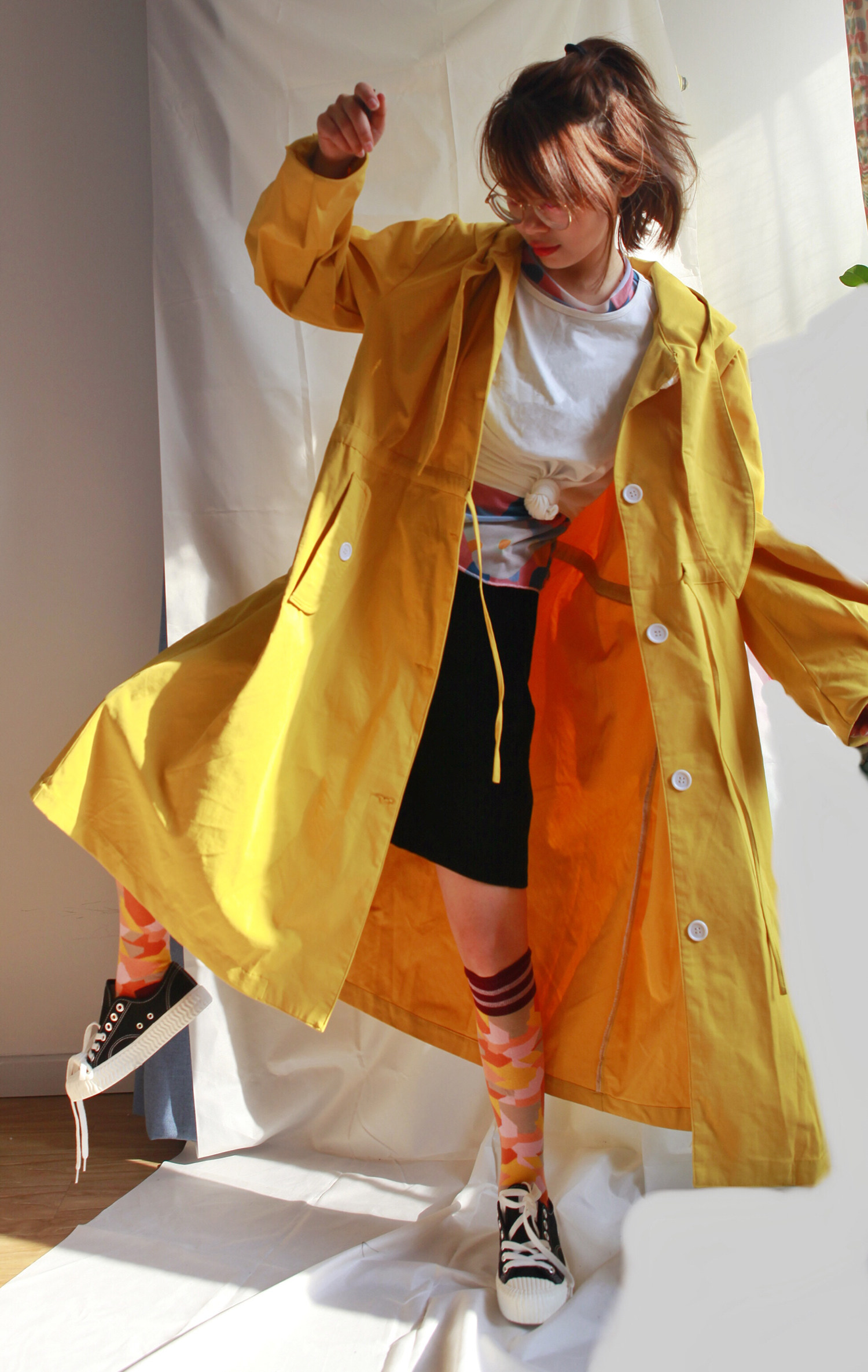 千叶自制网红ins百搭春天气息橘色拼接叶子中筒袜