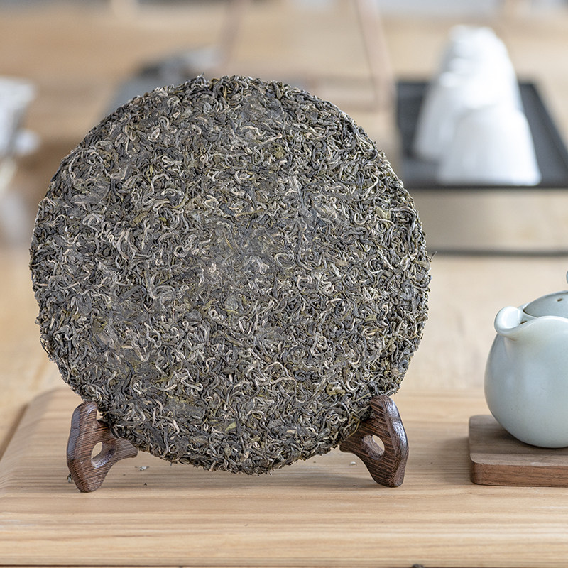 黄茶特级山茶黄芽茶饼50克霍山银针黄茶