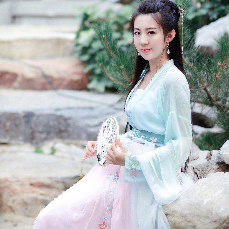 古装汉服女学生如梦霓裳对襟齐腰襦裙素日常汉服女中国风仙女服装
