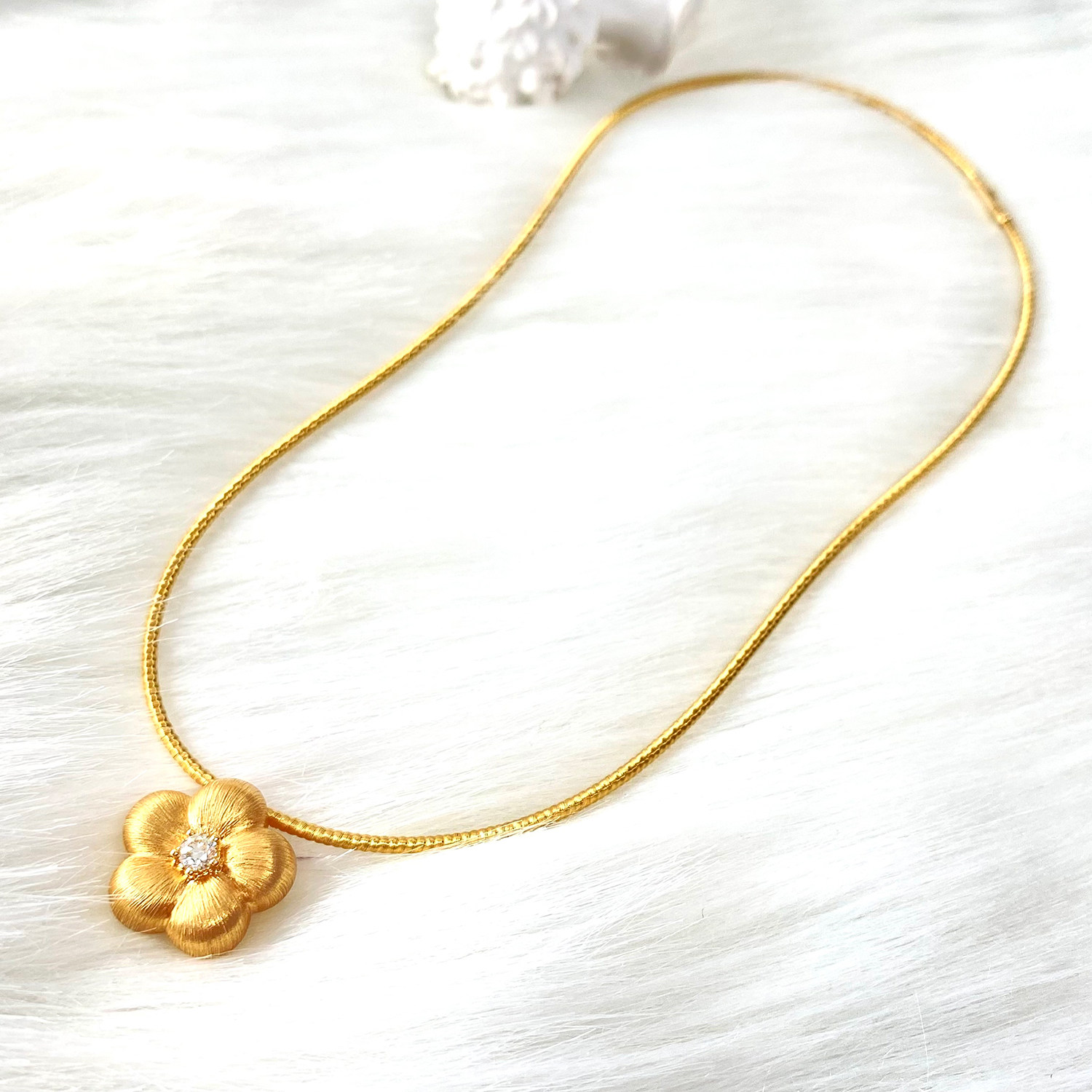 time项链项圈吊坠梅花钻石金钻石18k工艺拉丝颈饰