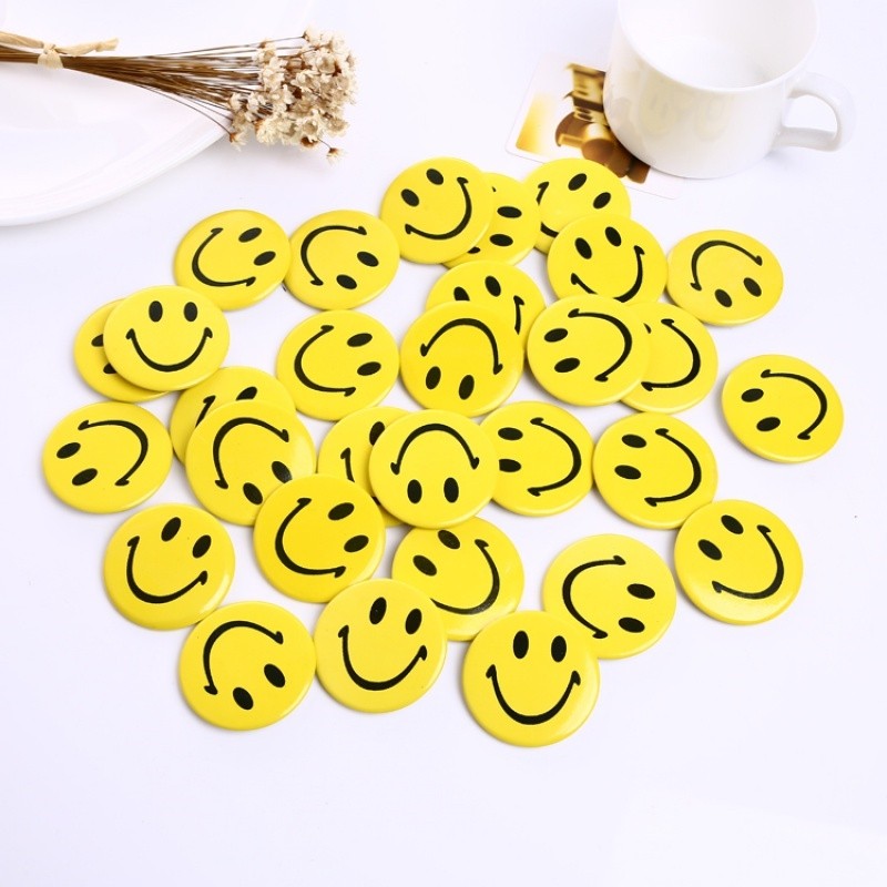 笑脸徽章标准黄色胸章微笑表情胸牌卡通儿童胸针