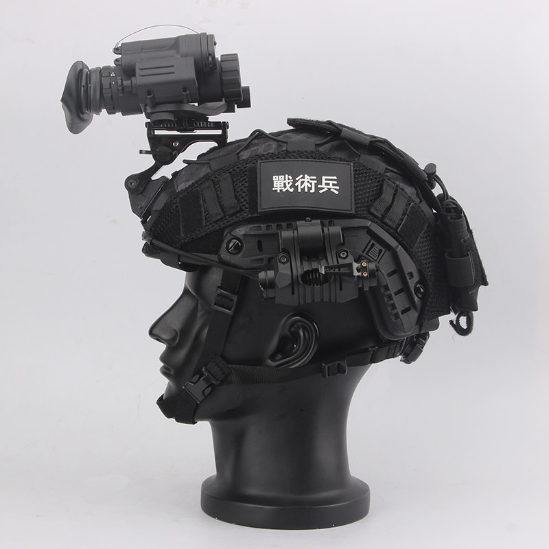 战术兵单兵头戴战术装备系统fast头盔pvs14单筒头盔