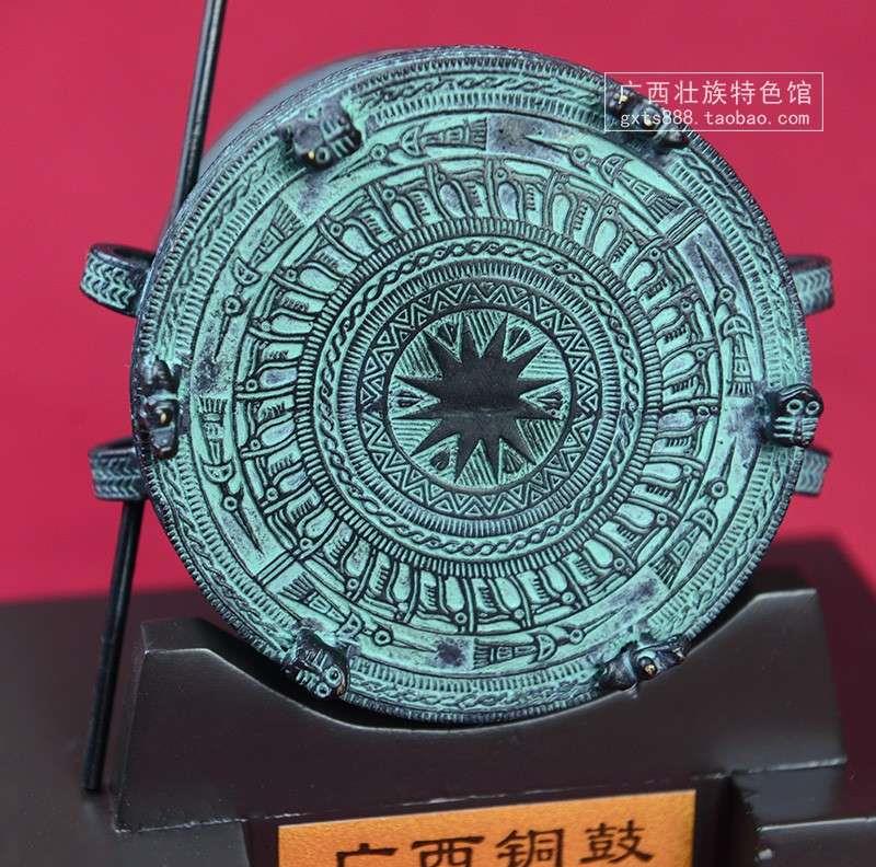 广西壮族铜鼓民间手工艺品办公办公会办公会议会议室装饰摆件铜鼓