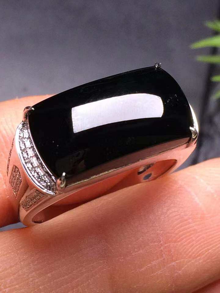 临门缅甸货冰种马鞍墨翡戒指18k镶嵌伴钻珠圆玉润手饰