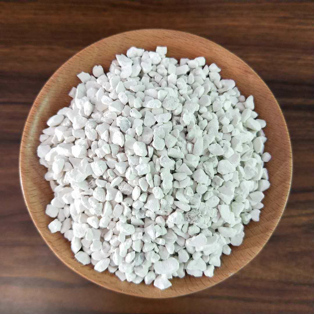 颗粒干燥剂防毒消霉防潮氧化钙净鱼塘鸭舍猪舍滤料