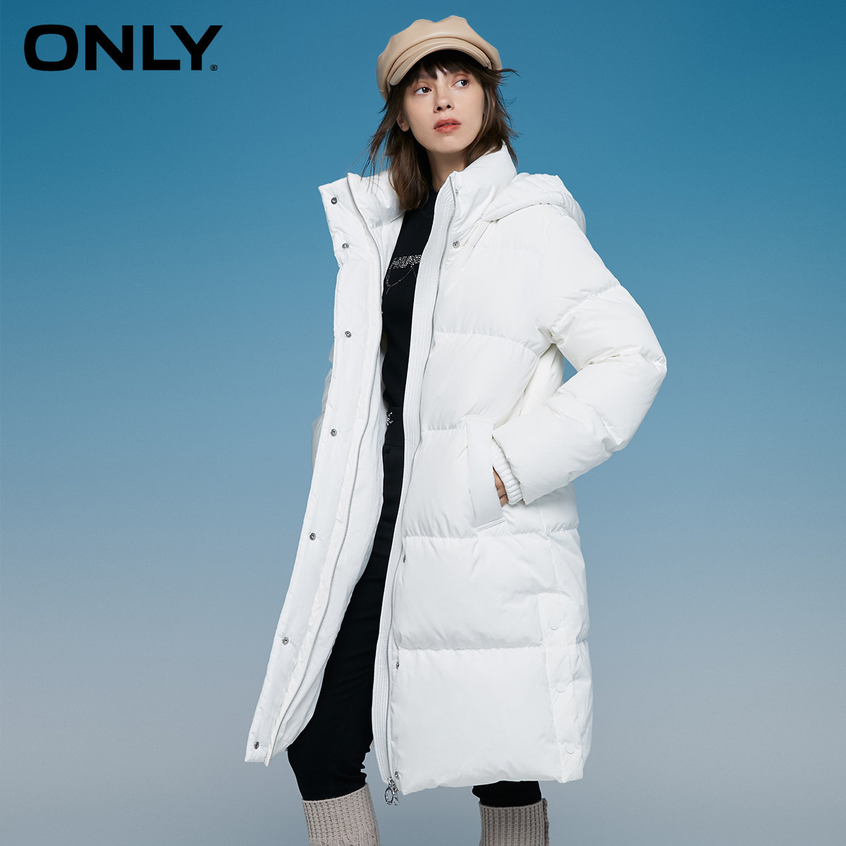 only2021冬季新款90白鸭绒连帽长款羽绒服女