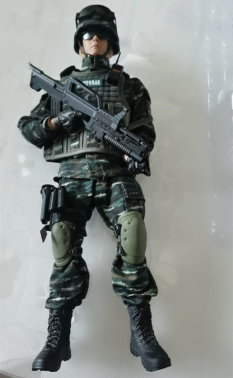 展示华湘12寸兵人手办粘土多功能通用型透明亚克力动漫电子