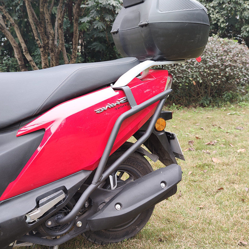 用于轻骑铃木uy125保险杠uy125t前后护杠加厚改装摩托车保险杠