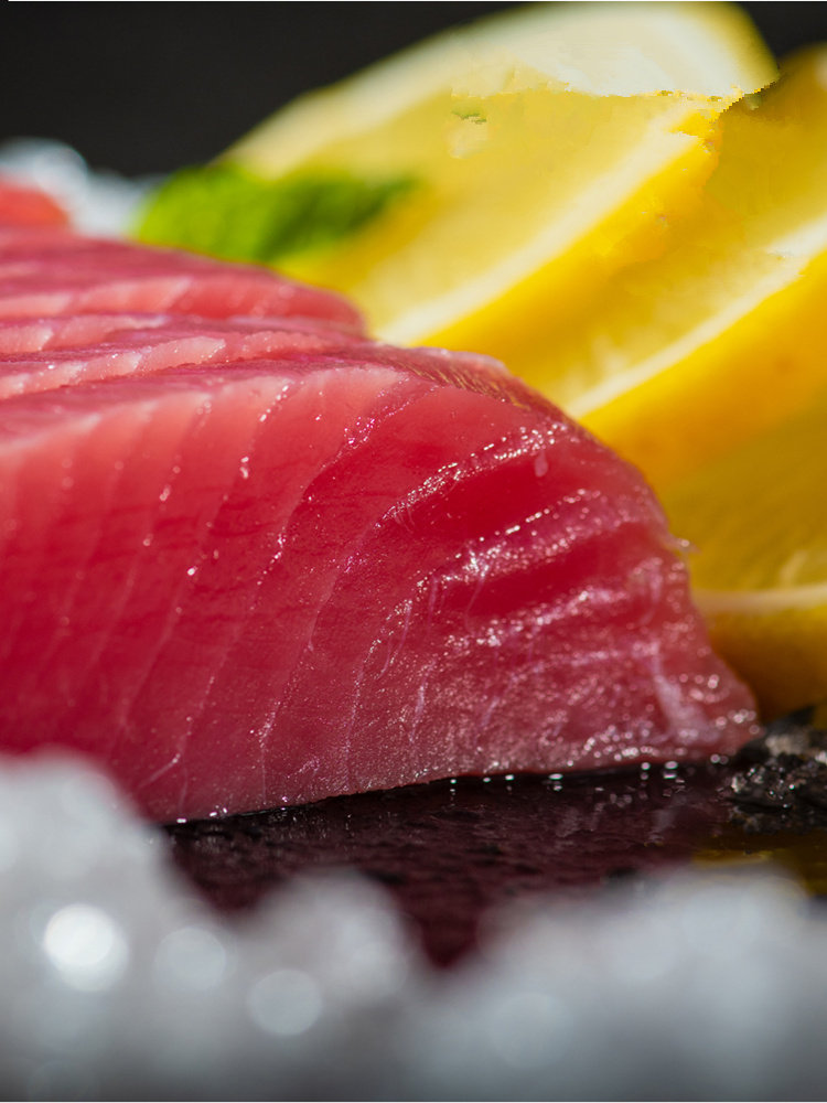 金枪鱼刺身生鱼片海鲜整条大目中段金枪鱼