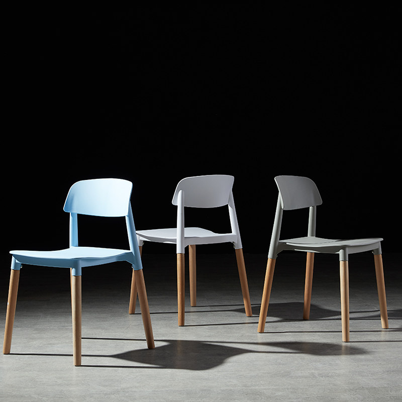 家居伊姆斯洽谈桌椅实木餐椅现代简约背椅家用创意餐椅