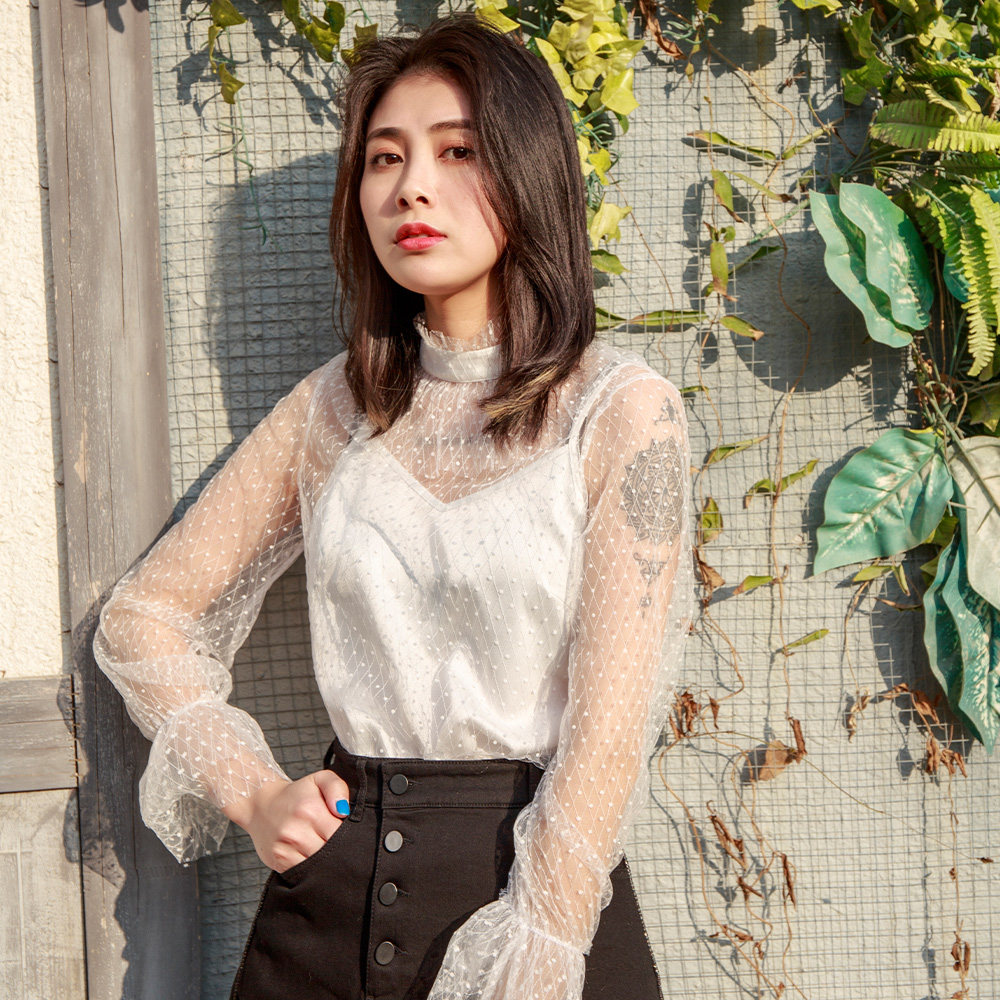 leemonsan枺上春季新款白色网纱淑女修身蕾丝上衣蕾丝衫