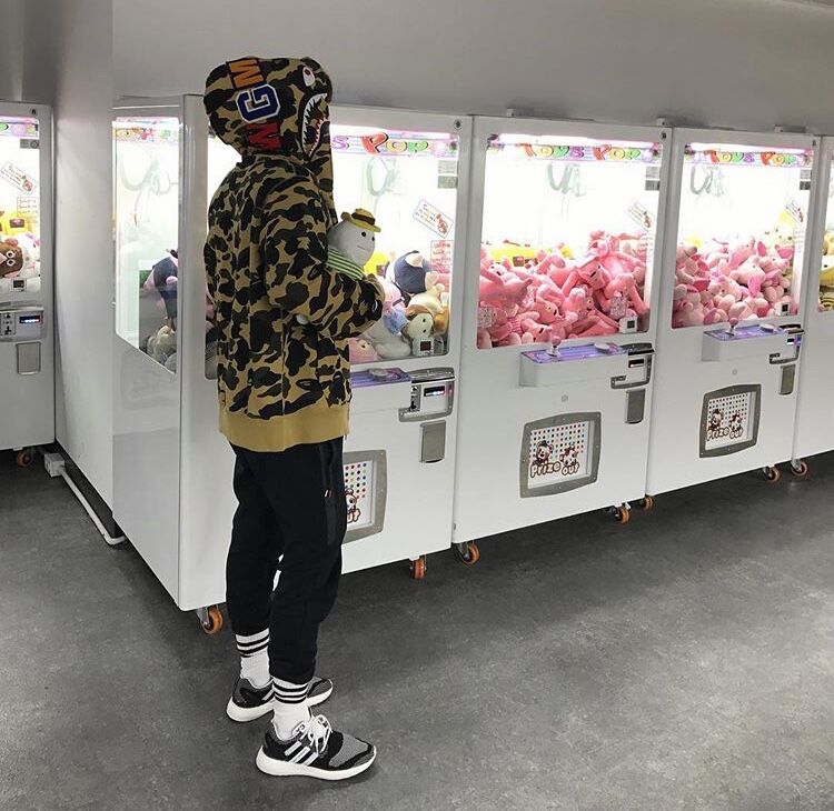 HUGE SHARK虎格鲨鱼潮牌黄绿蓝紫迷彩男女情侣 外套开衫帽衫卫衣