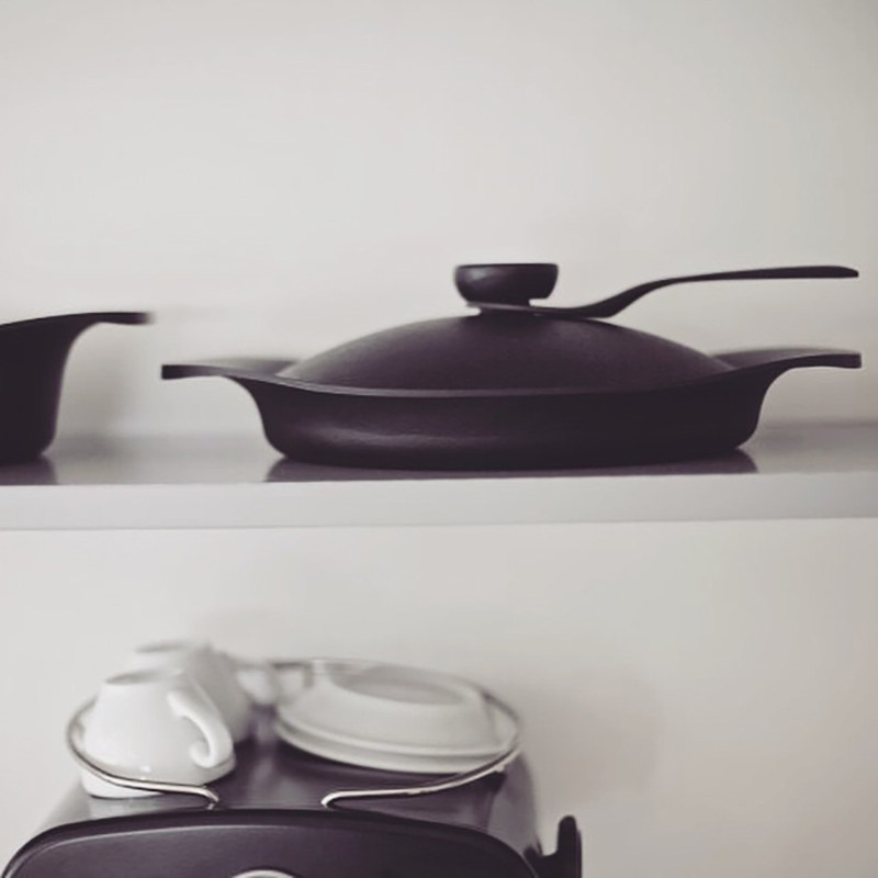 日本进口柳宗理铸铁铁锅平底锅炒锅汤锅牛排条纹煎锅