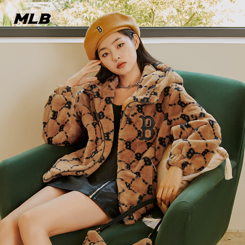 爱打扮(www.idaban.cn)，MLB官方 男女情侣仿羊羔绒老花外套防风保暖明星同款22冬新FDM02