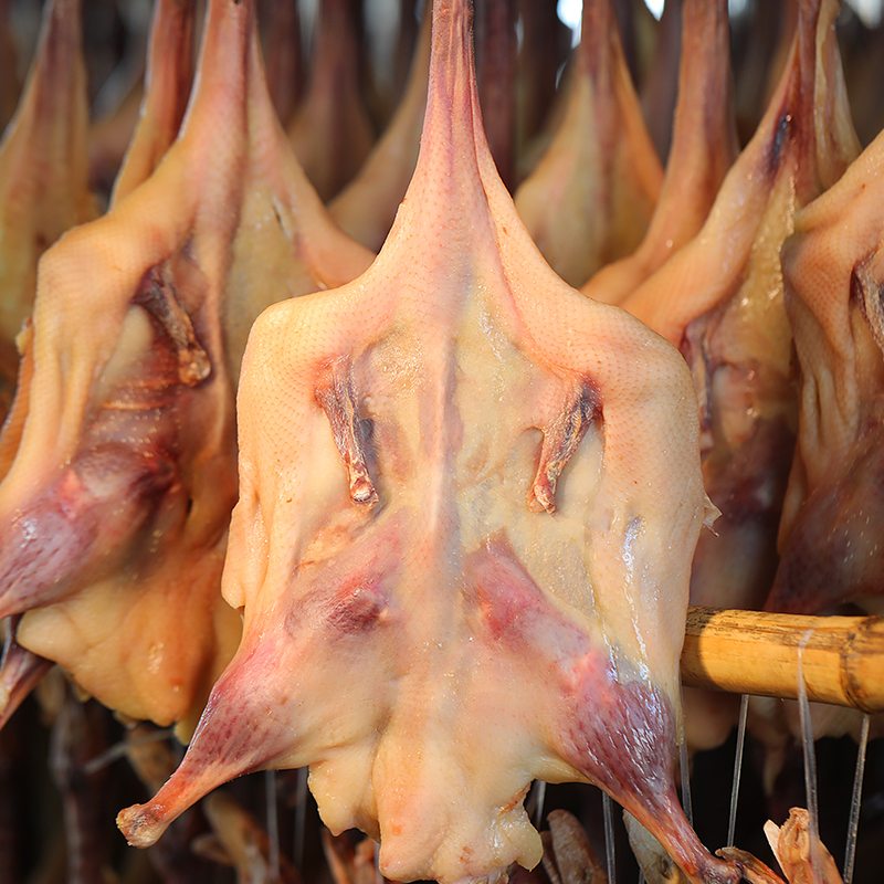 腊鸭风干咸鸭板鸭鸭子特色腊味干货湖北腌肉