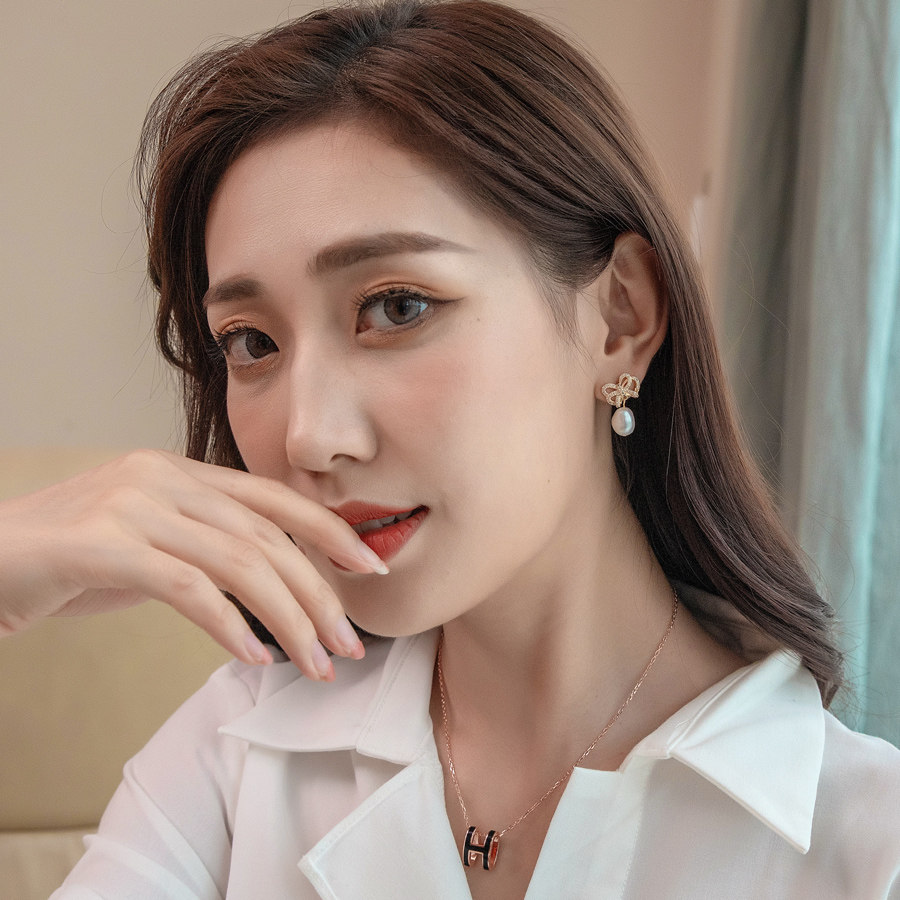 轻奢气质蝴蝶结耳环巴洛克天然珍珠耳饰经典时尚耳环