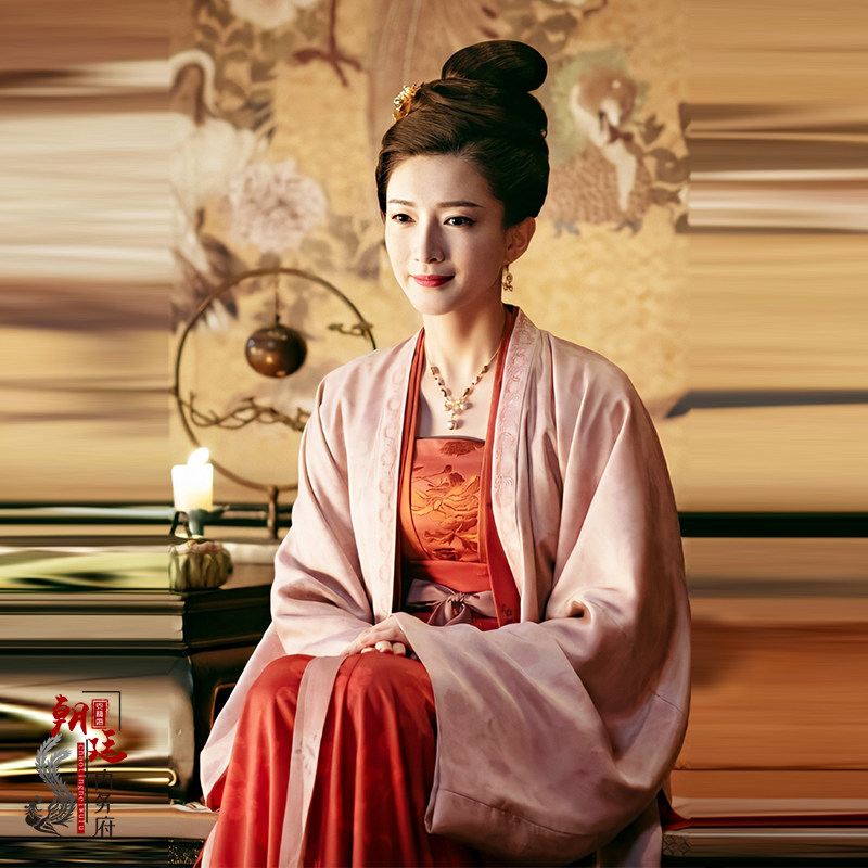 影视装孤城闭同款古装宋朝皇后贵妃服女拖尾民族服装