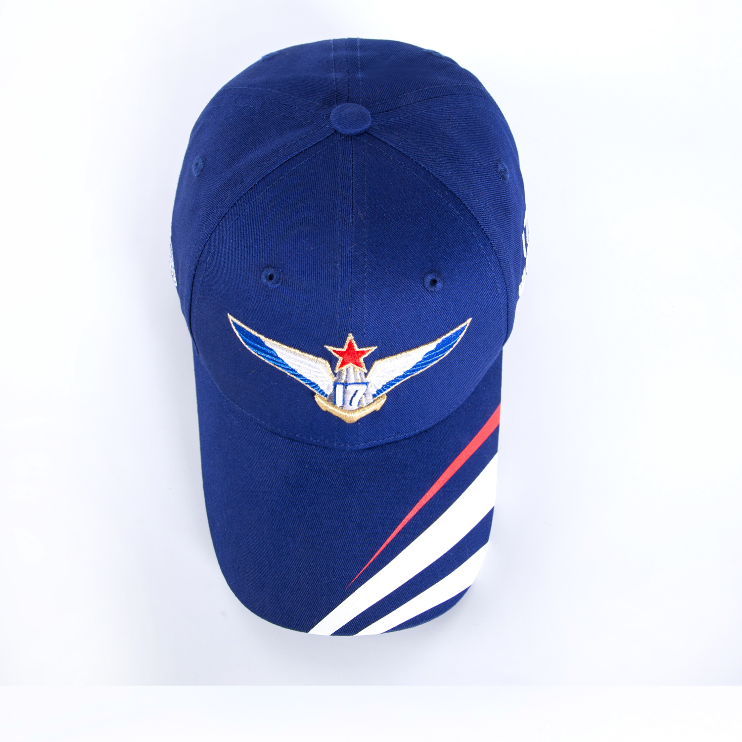 中国首艘国产航母17山东舰授权海军舰帽