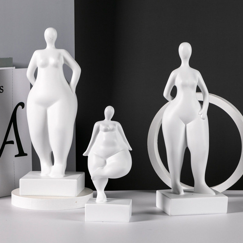 现代简约女人摆件创意抽象人物雕塑雕塑家家居客厅摆件