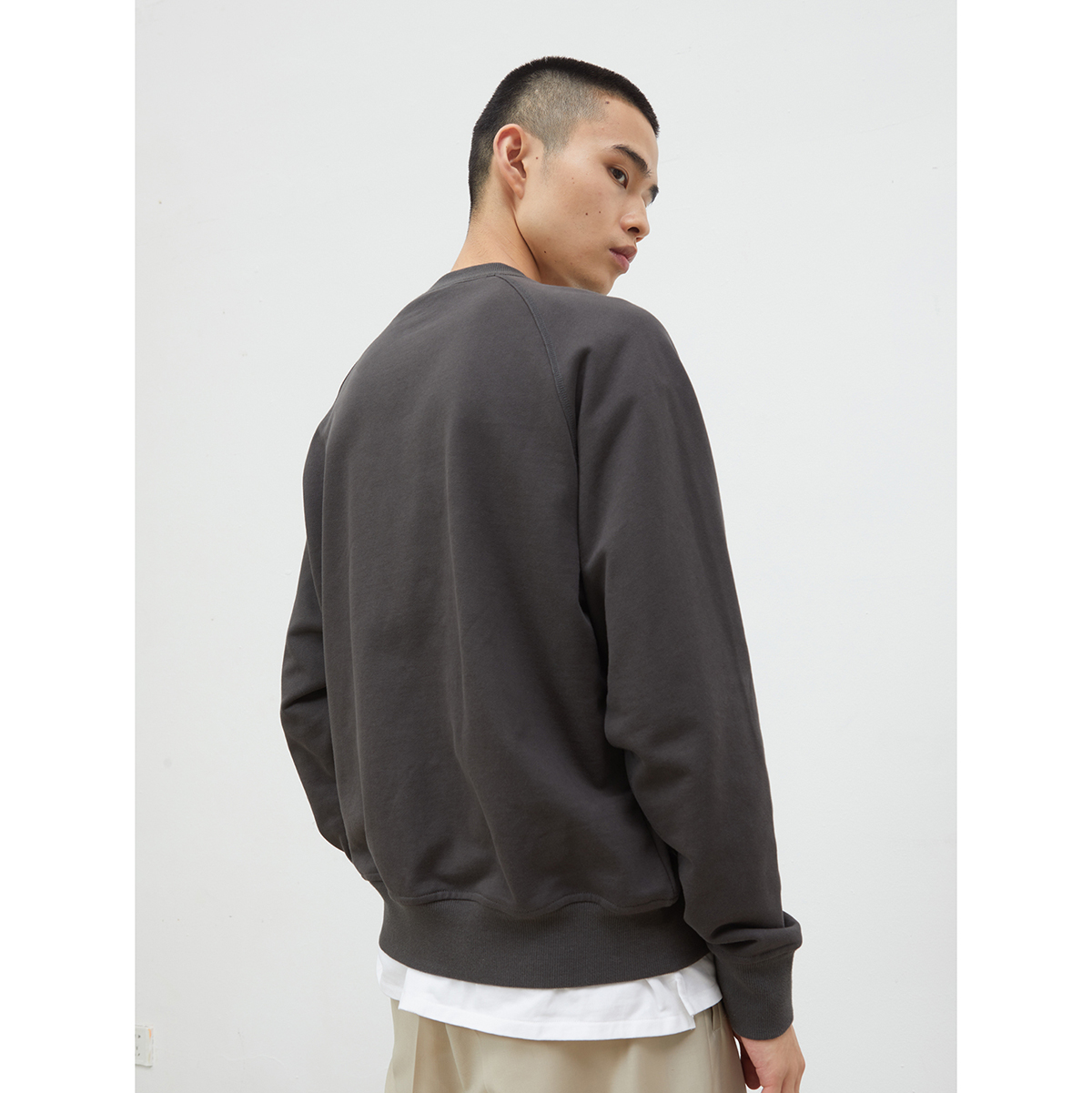 COMMON SCENTS 21春季新款全棉经典基本款插肩袖圆领套头男士卫衣