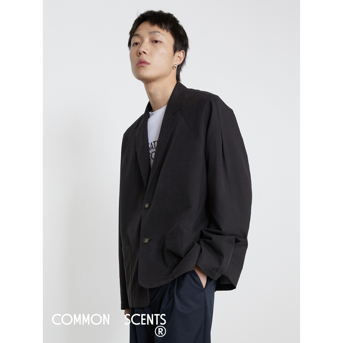 COMMON SCENTS 21春季新款 天丝斜纹棉简约全衬休闲插肩西装