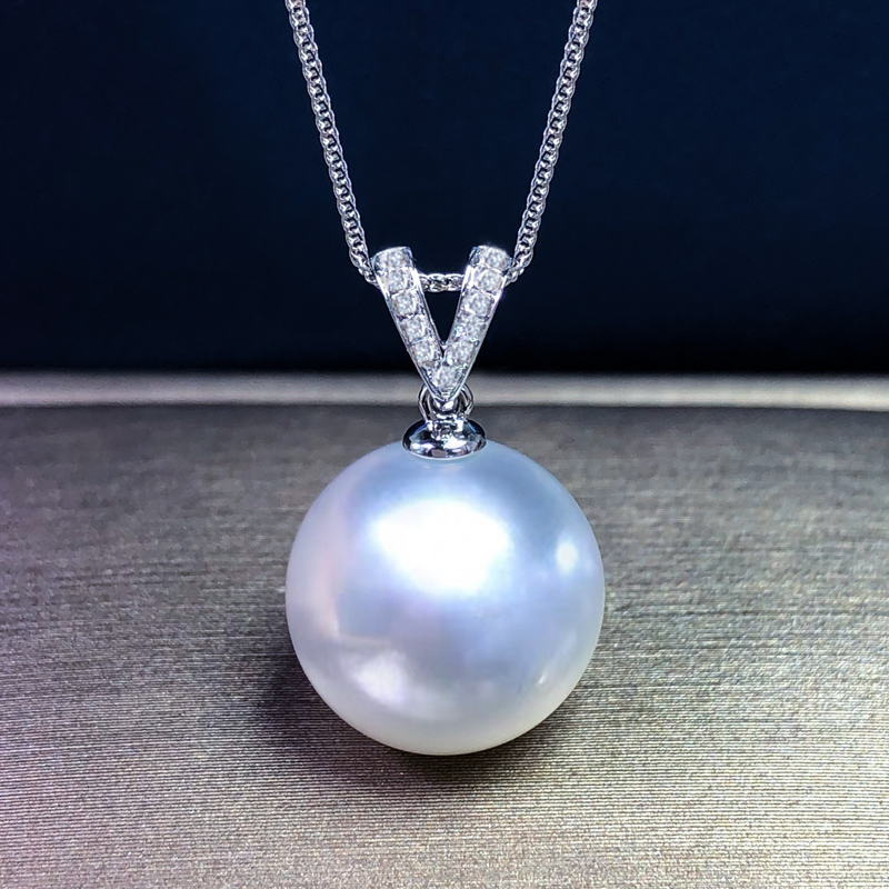 澳洲进口白珍珠吊坠项链18k金单颗钻石天然海水颈饰