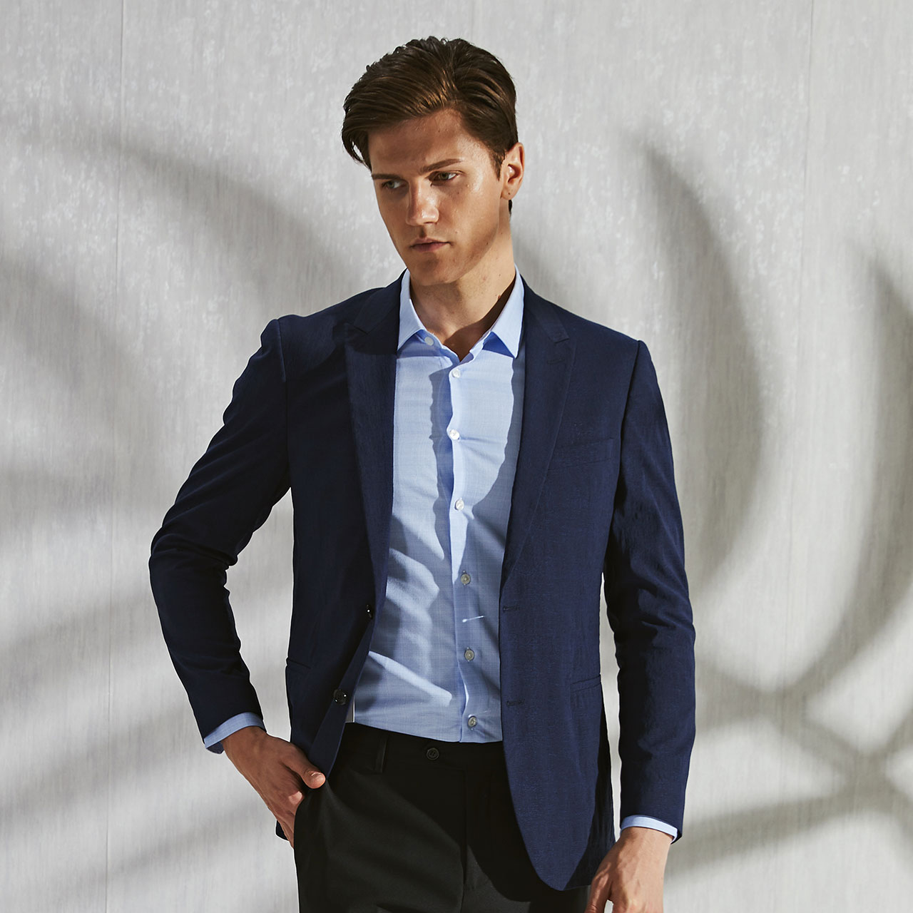 深蓝色西装修身男士中年西服休闲打理易打理春季西服