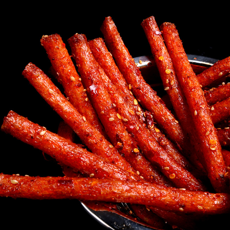 湖南特产8090后儿时怀旧零食小吃重庆麻辣抖音网红辣条魔鬼变态辣