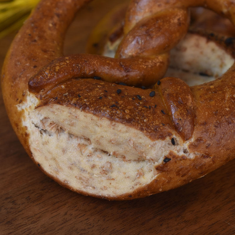 全麦碱水结普雷结面包健康代餐无蔗糖早餐