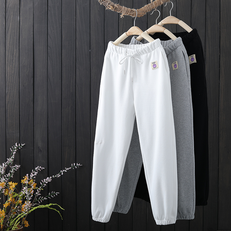 白色运动裤女春秋季薄款宽松束脚女裤子2021新款显瘦百搭休闲卫裤