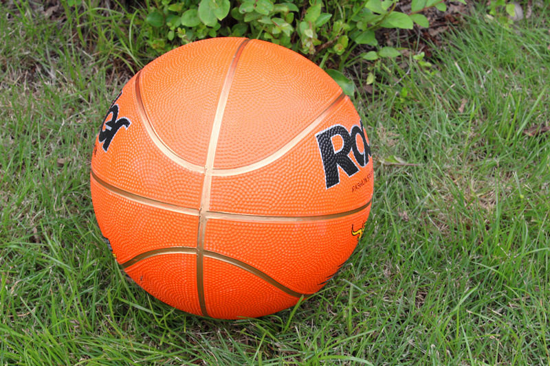 篮球阿德勒耐磨4号5号6号7号橡胶中小学生训练篮球