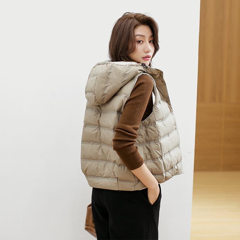 羽绒马甲女2022春秋新款羽绒背心短款宽松连帽坎肩保暖马夹外套女