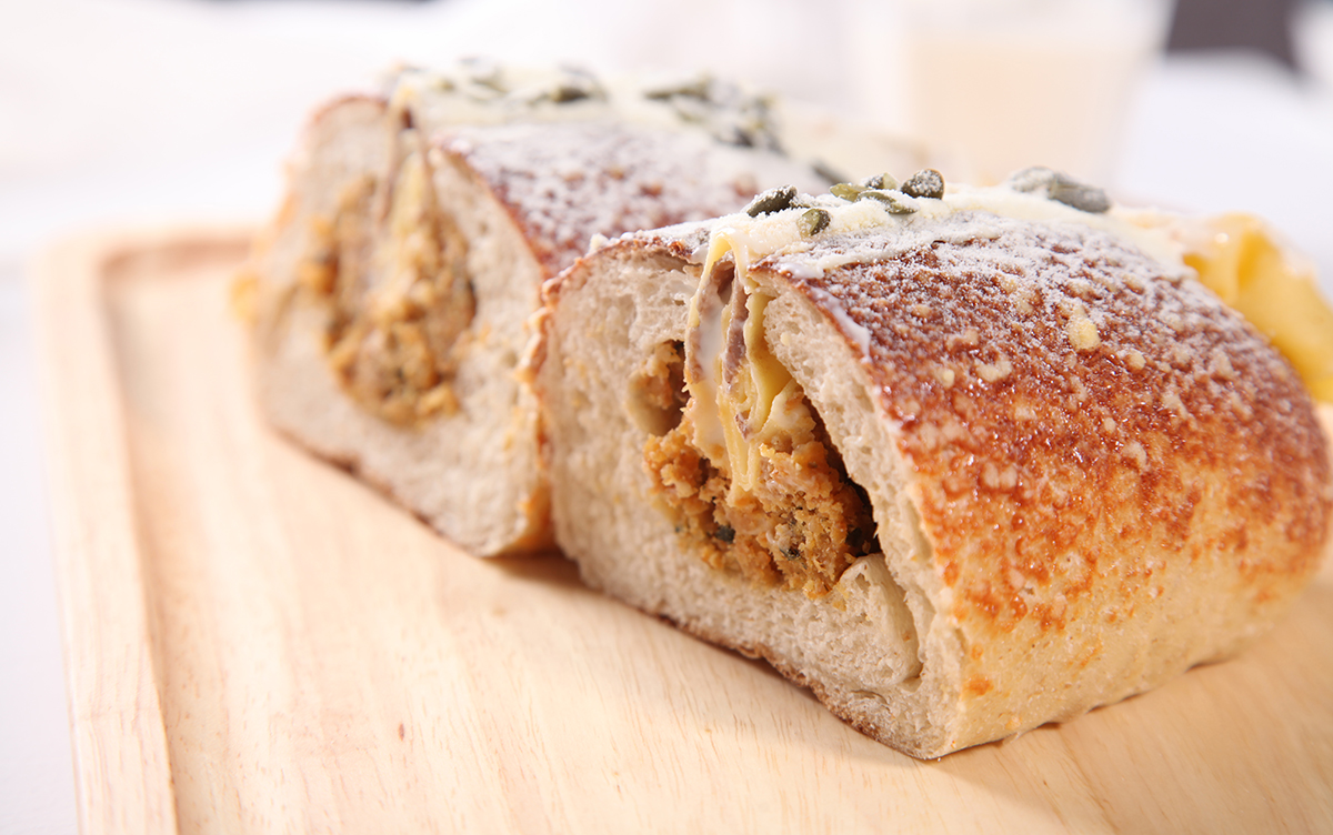 光和手感欧包海盐炙烧牛肉轻卡海苔肉松手工diy制作早餐面包点心