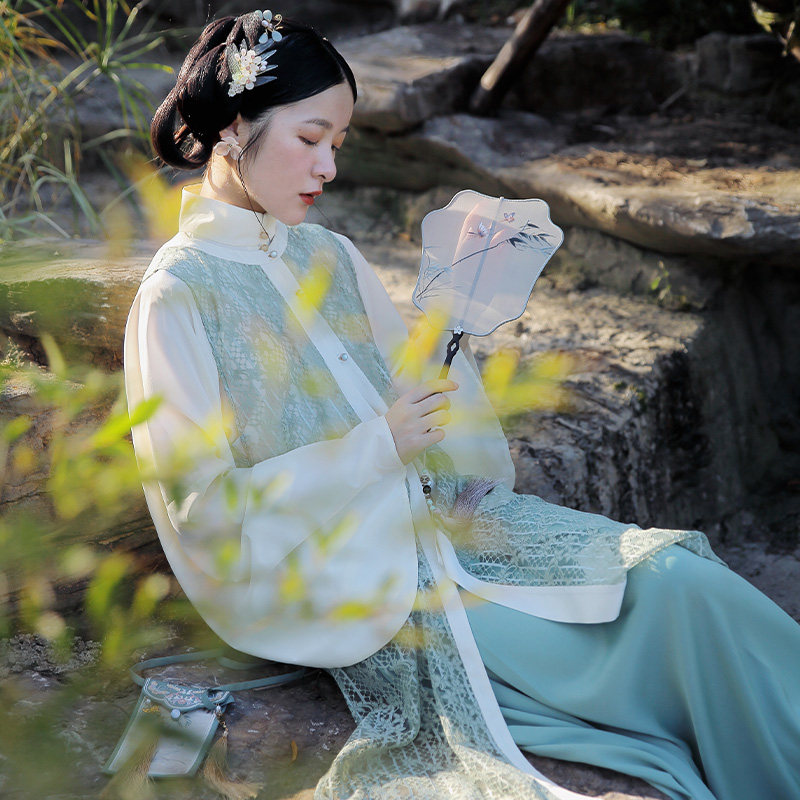徐娇织羽集【游春词】春夏汉服汉元素竖领对襟衫外套针织比甲半裙