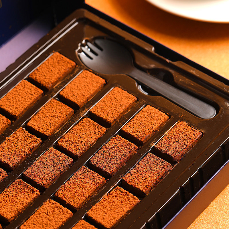 商品详情商品描述日式生巧巧克力零食送女友北海道,圣诞