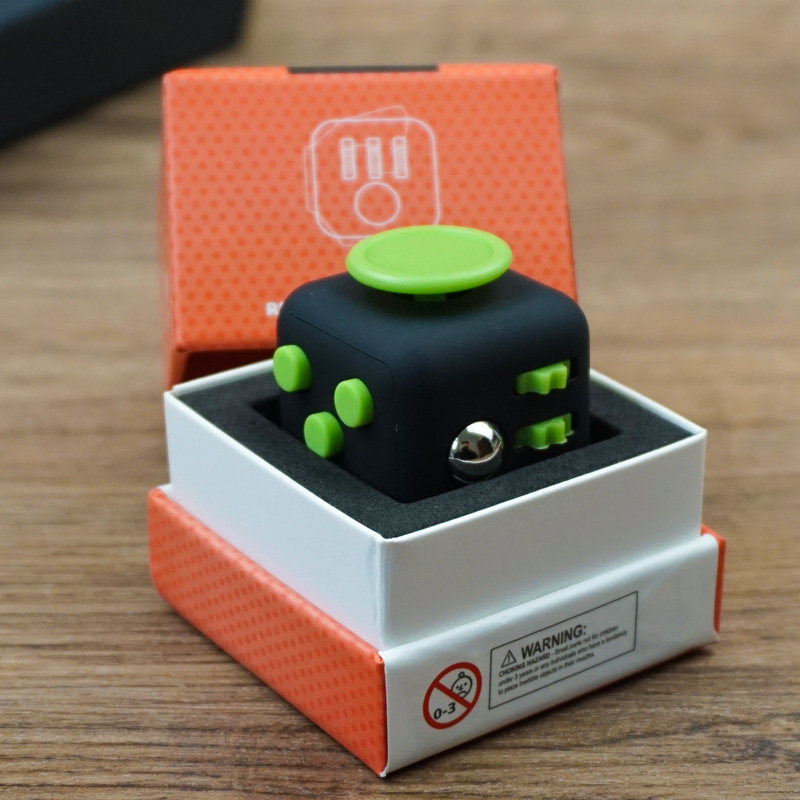 减压神器男女女生学生上课办公室打发时间放松创意