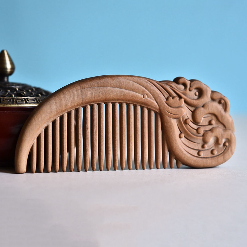 檀香木梳梳子印度老山女雕雕花子女专用长发木雕