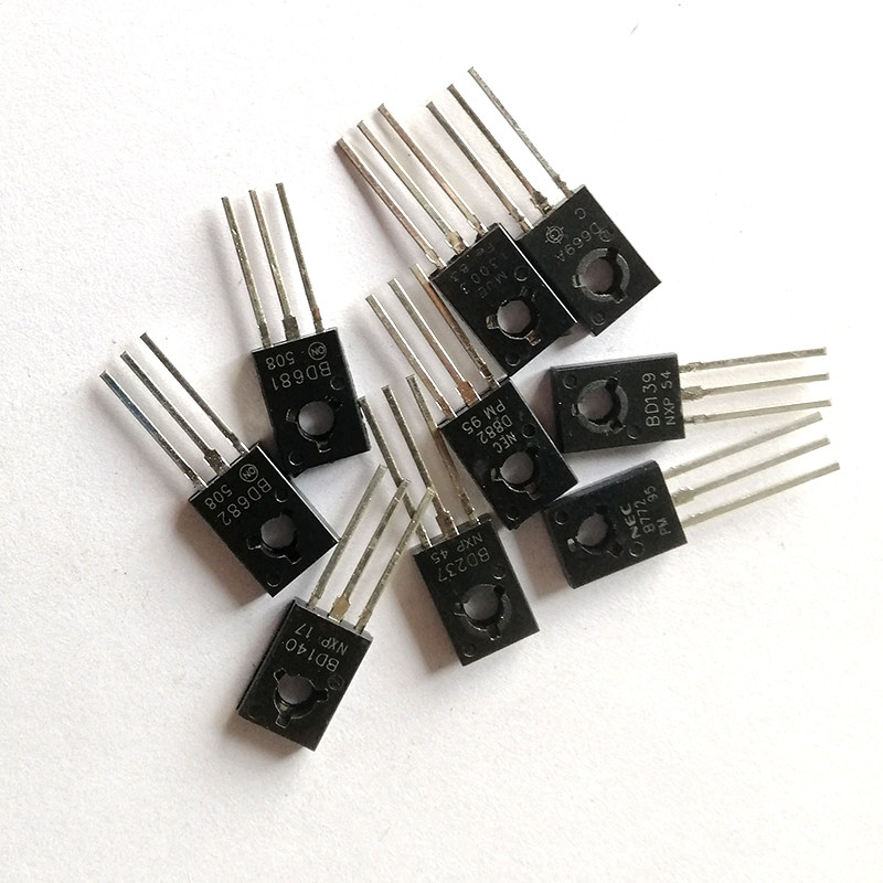 三极管 mje13003 b772 d882 b649a d669a bd-138-139-140-681-682