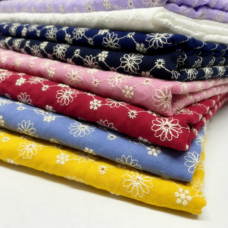 纯棉少数民族碎花刺绣棉布绣花面料彩色色布蕾丝布面料