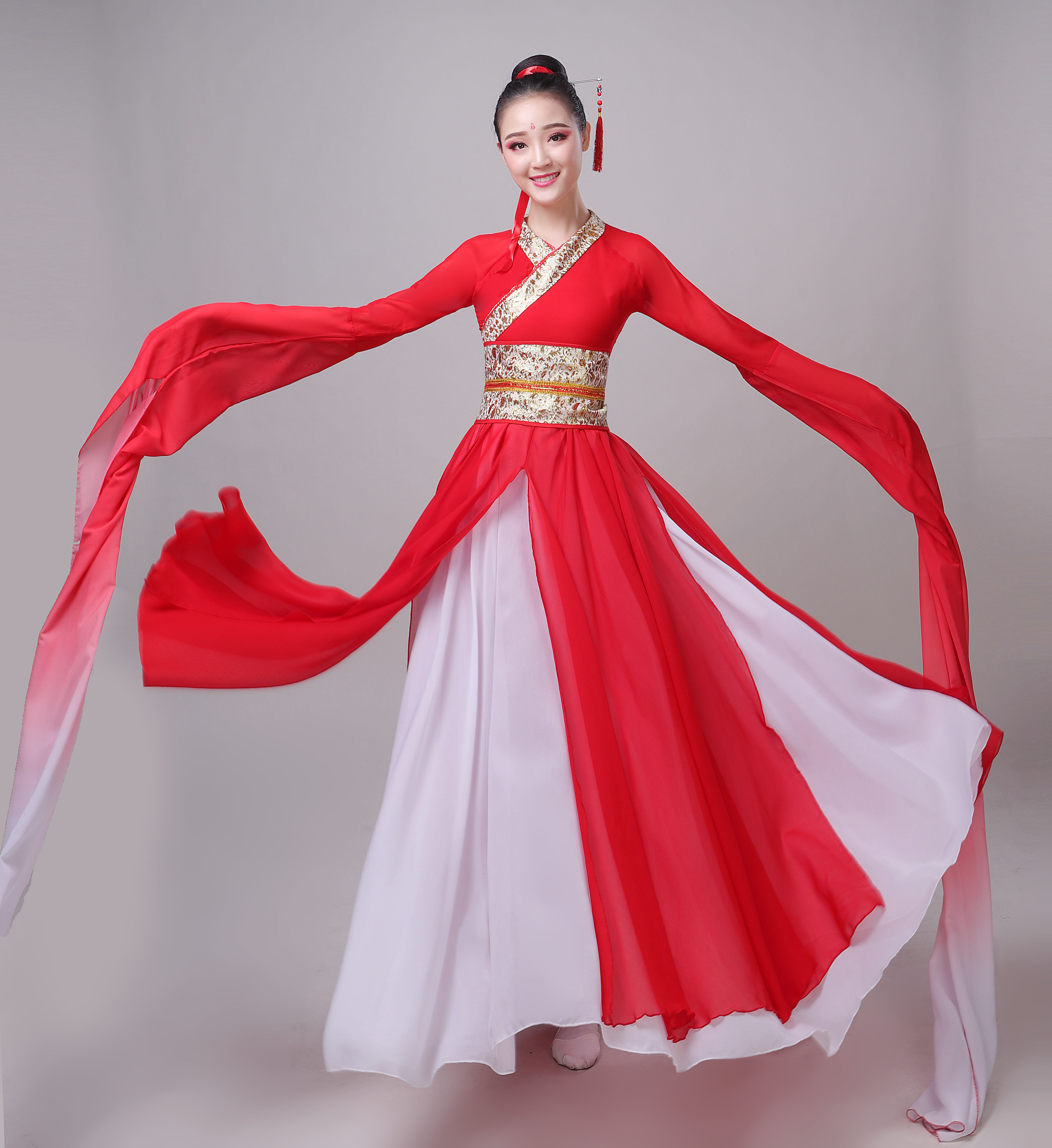 水袖舞蹈惊鸿舞中国风甩袖服装飘逸红昭愿汉民族服装