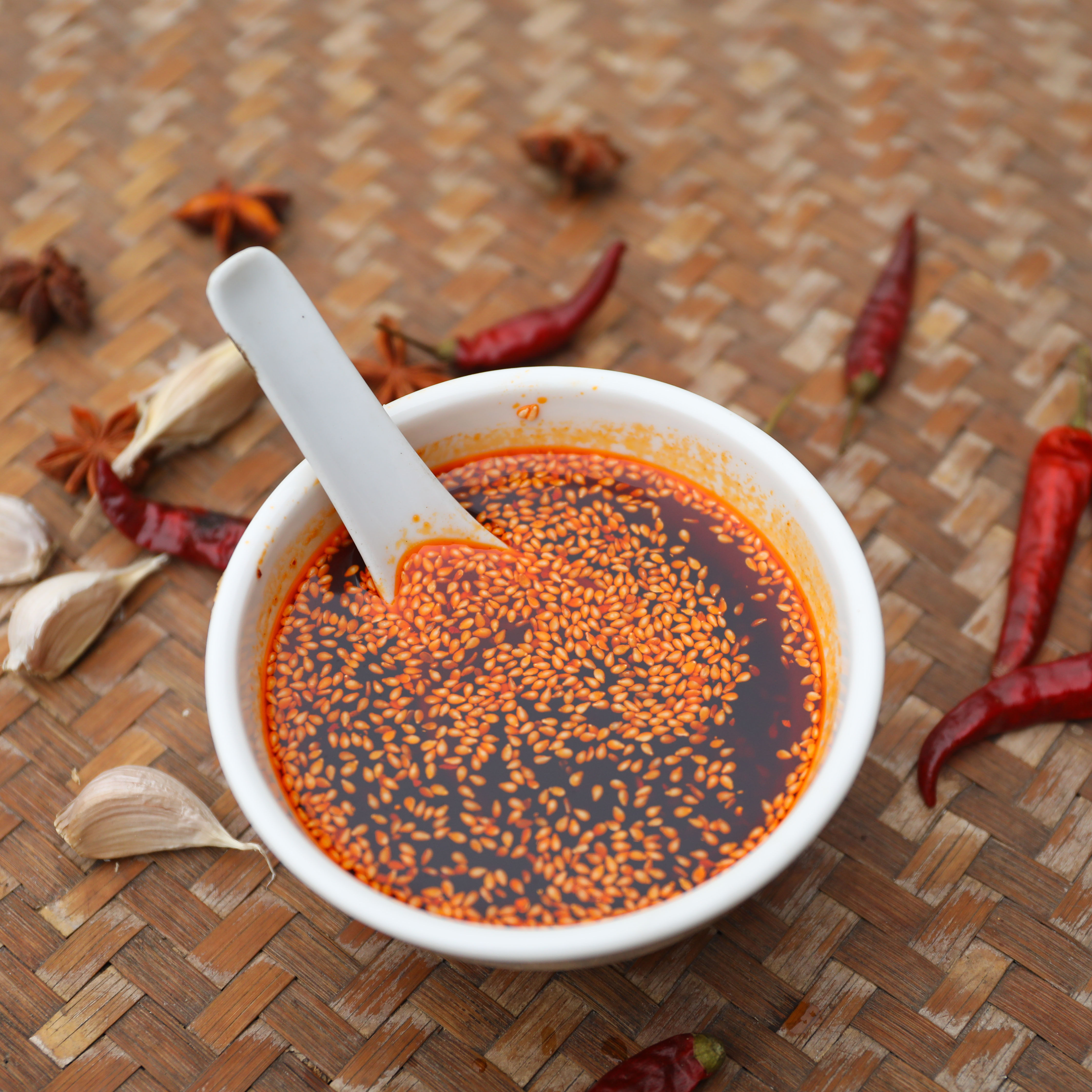 辣子渝乡小哥家乡香辣红油自制油泼凉菜煮面辣椒粉料