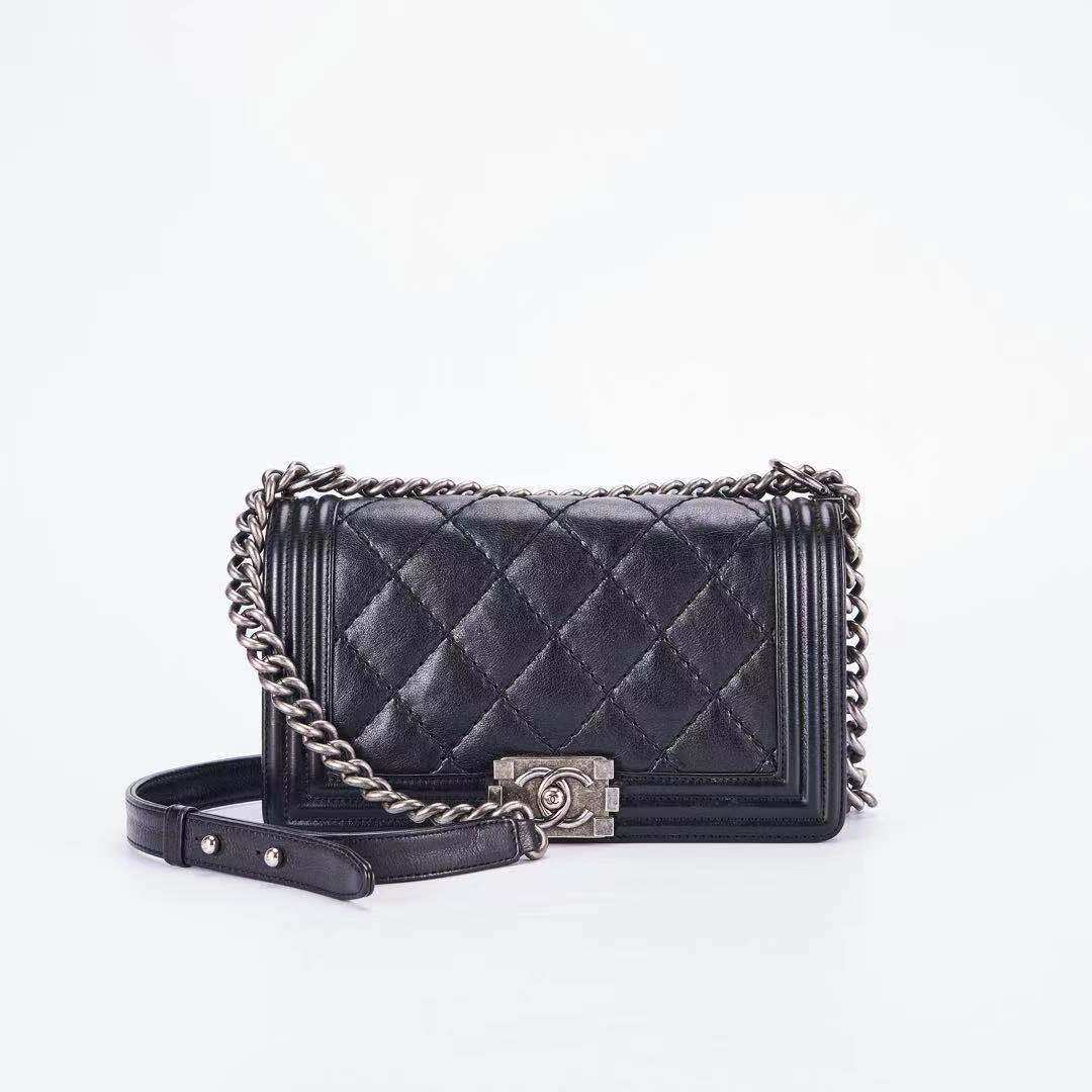 临时香奈儿leboy牛皮中号公价41800女士包袋