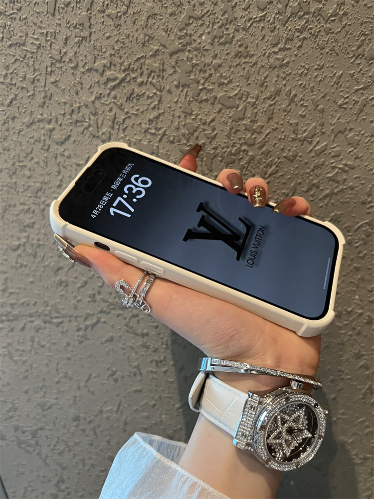 米白硅胶磁吸四角防摔苹果14promax手机壳新款iphone14pro高级感14